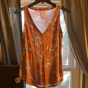 2 Maurices 24/7 tank tops!!